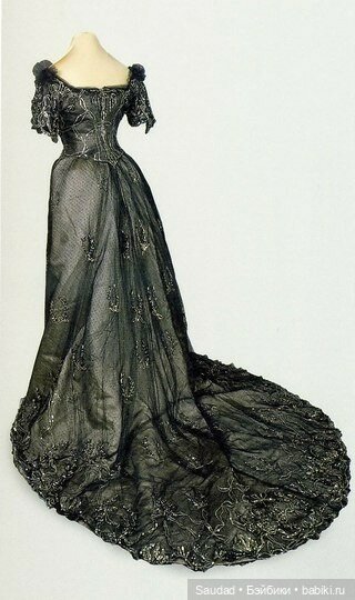 Чёрные платья Чёрного бала