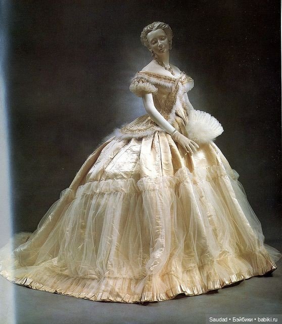 Чёрные платья Чёрного бала