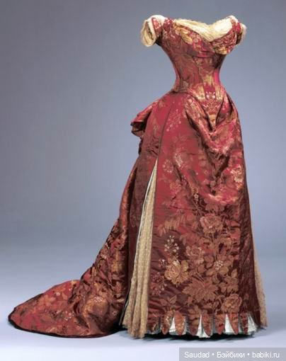 Чёрные платья Чёрного бала