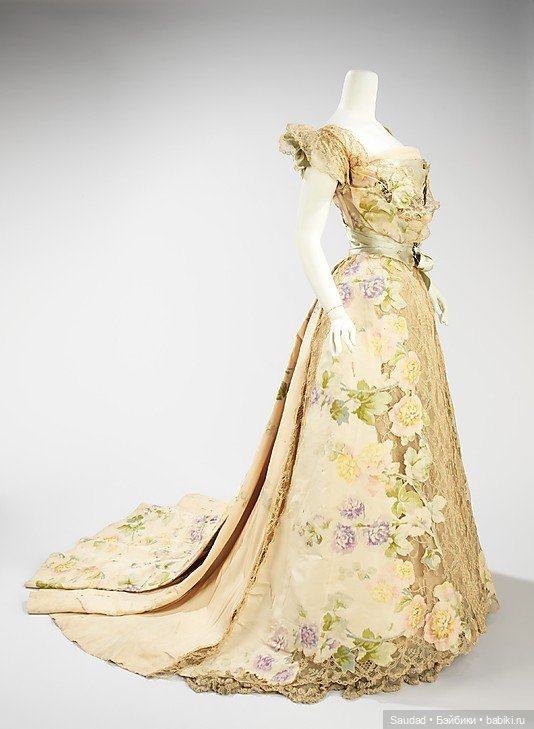 Чёрные платья Чёрного бала