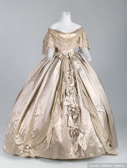 Чёрные платья Чёрного бала