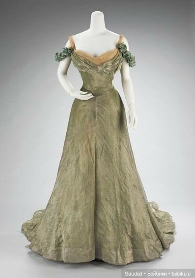 Чёрные платья Чёрного бала (фото 5)