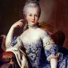 Измерим роскошь в каратах или драгоценности Ее Величества