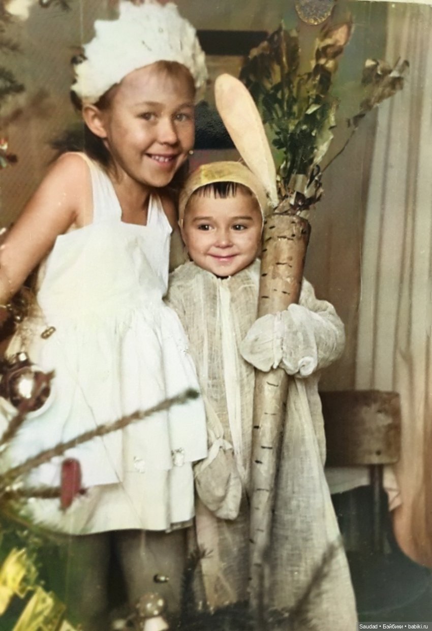 Пусть эта елочка в праздничный час каждой иголочкой радует нас