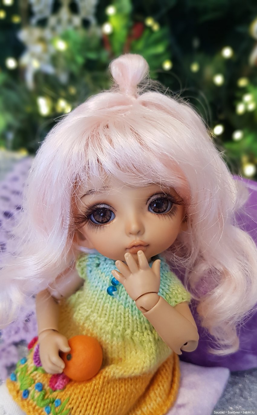 Пусть эта елочка в праздничный час каждой иголочкой радует нас