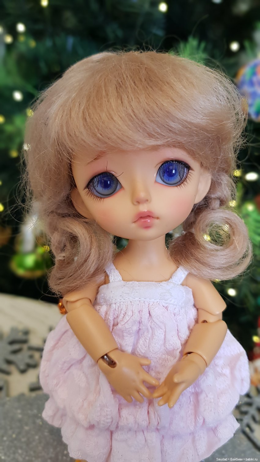 Пусть эта елочка в праздничный час каждой иголочкой радует нас