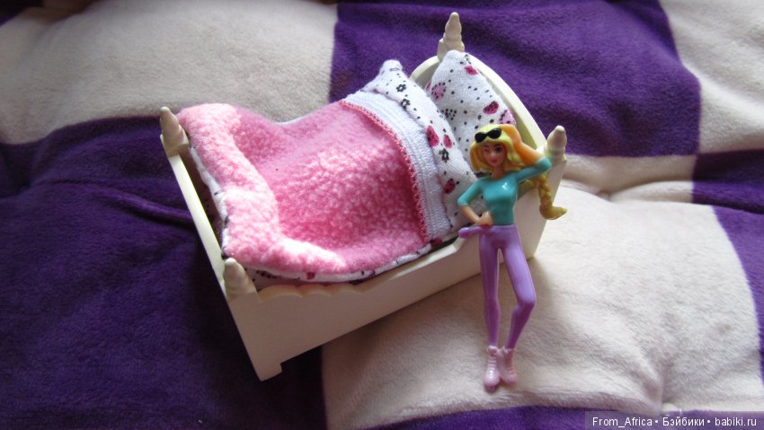 Миниатюрный постельный комплект (фото 4)