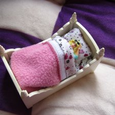 Миниатюрный постельный комплект