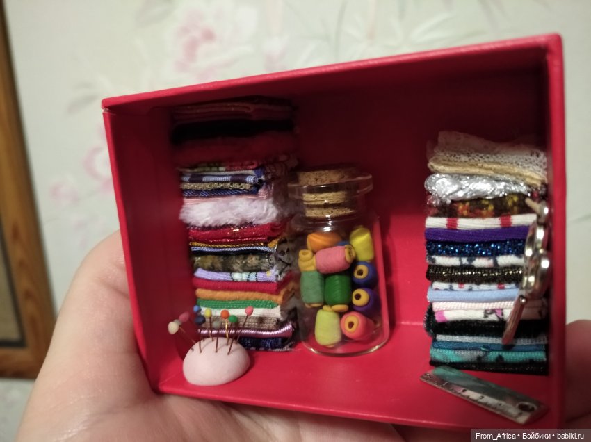 Любимая полочка швеи — Кукольная миниатюра своими руками: еда (фото 5)