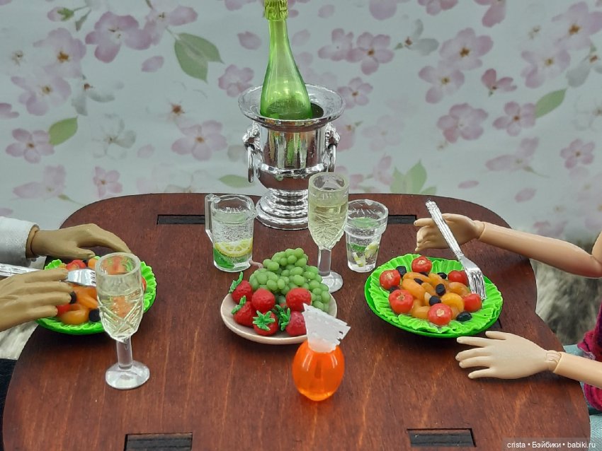 Глава 24. Вдали от всего мира, часть 1-я. Сериал "По ту сторону зеркала", сезон 4: Шкатулка (фото 8)