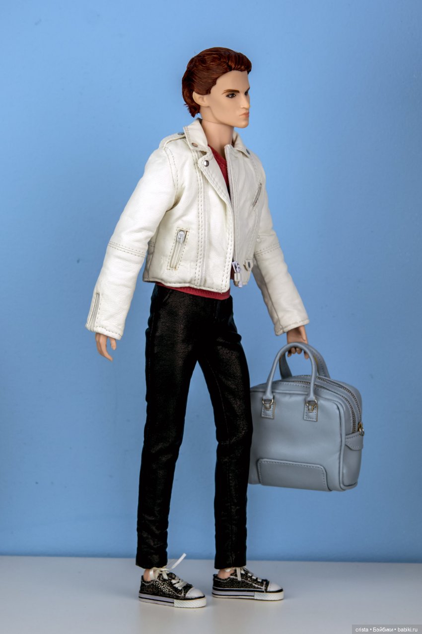 Парни бывают разные. Integrity Toys, молд Declan Wake / TechRat