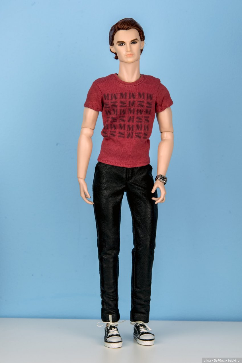 Парни бывают разные. Integrity Toys, молд Declan Wake / TechRat