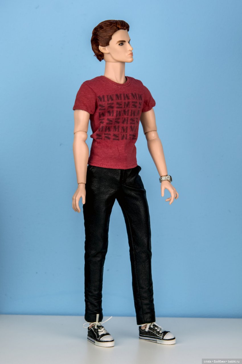 Парни бывают разные. Integrity Toys, молд Declan Wake / TechRat