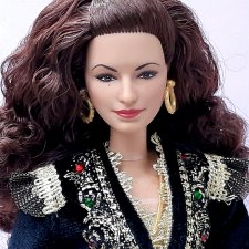 Куклы и герои. Дейзи Уилкс (Barbie Gloria Estefan)