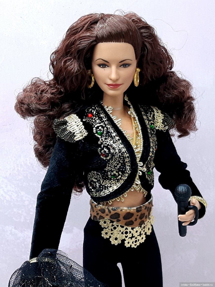 Куклы и герои. Дейзи Уилкс (Barbie Gloria Estefan) (фото 7)