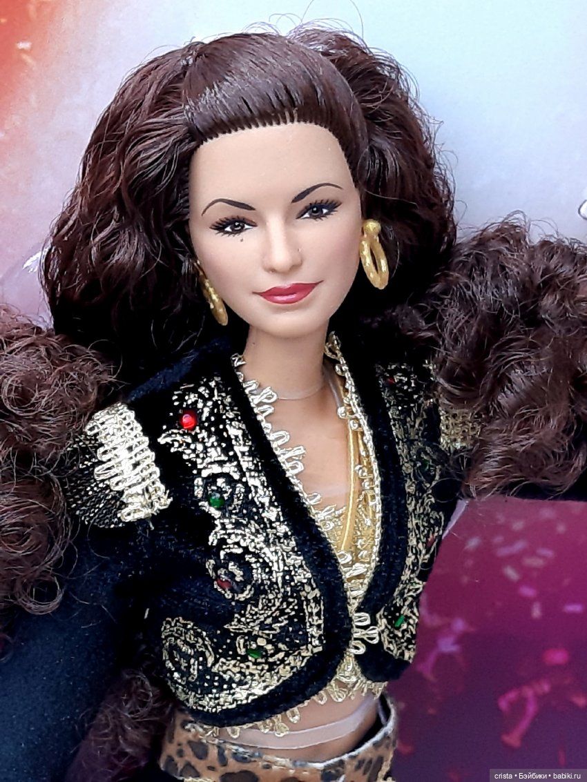 Куклы и герои. Дейзи Уилкс (Barbie Gloria Estefan) (фото 4)