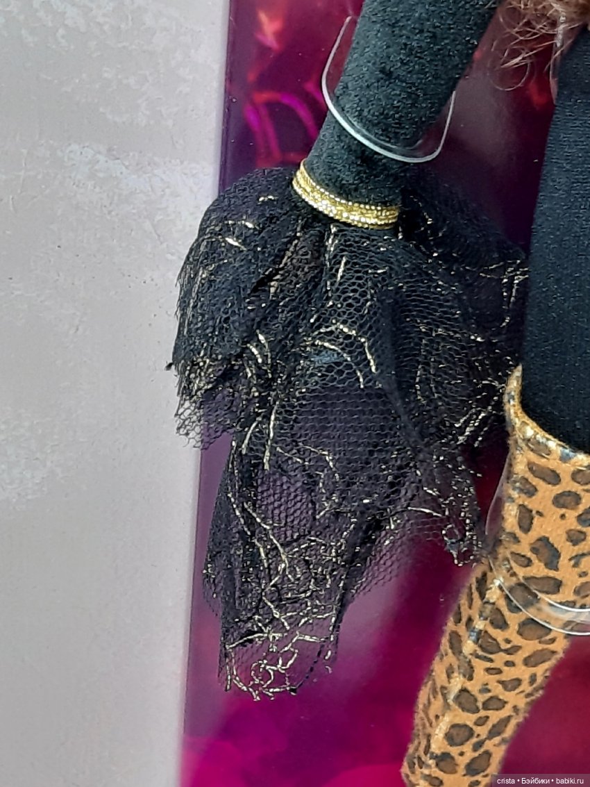 Куклы и герои. Дейзи Уилкс (Barbie Gloria Estefan)