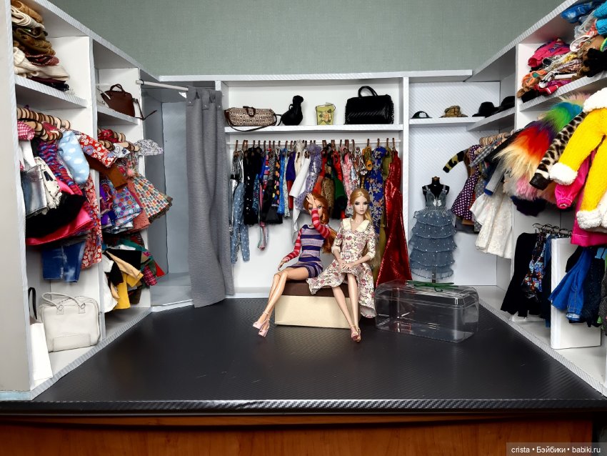 Магазин одежды — Мебель для кукол и домиков: фото