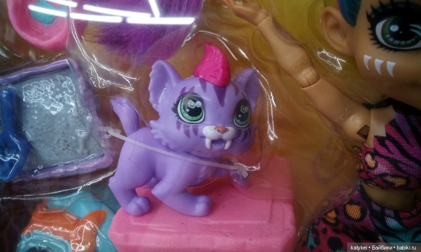 Кто Кому Брат (Кроманьонский Клуб)