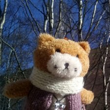 Джи намекает