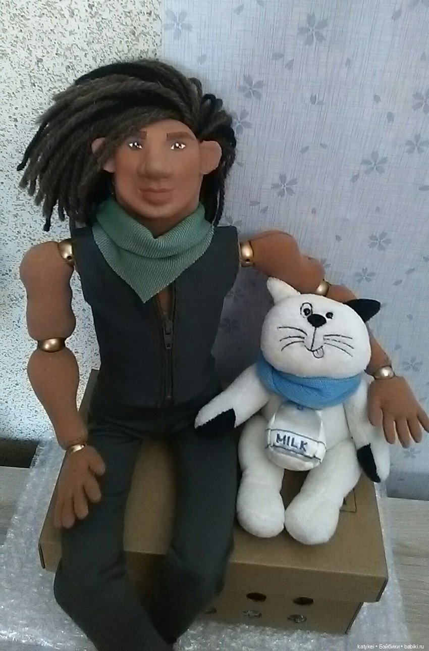 Силк любит милк. И гулять