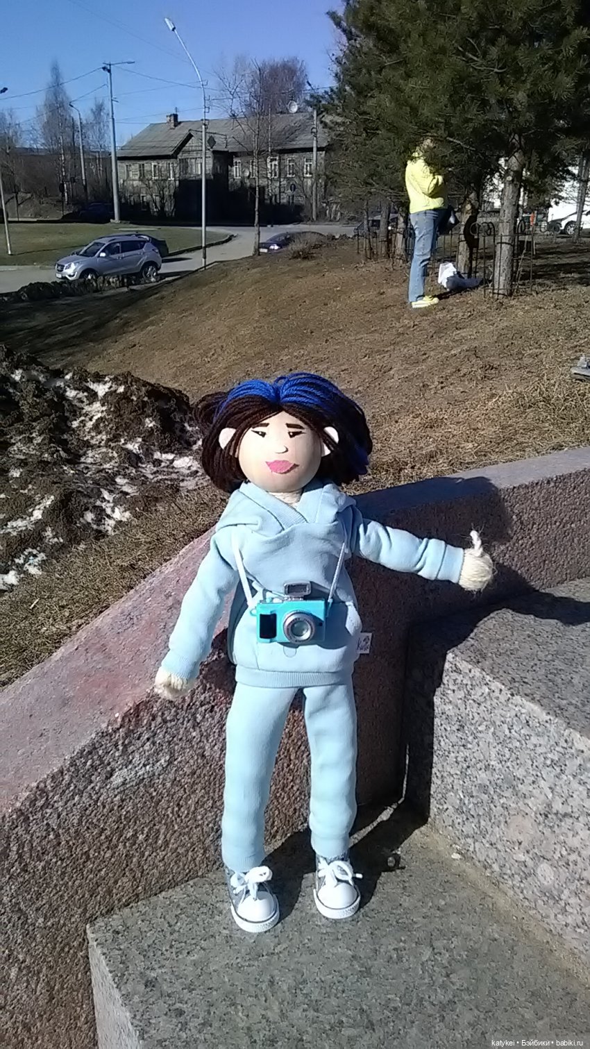 Лаура (Ниткокукла) — Авторские игрушки из разных материалов: синельная проволока (фото 3)