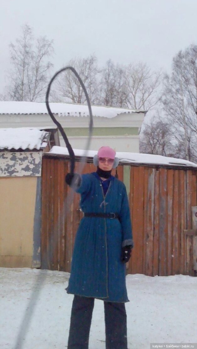 Лаура поздравляет с Пасхой. И новый аут (фото 6)