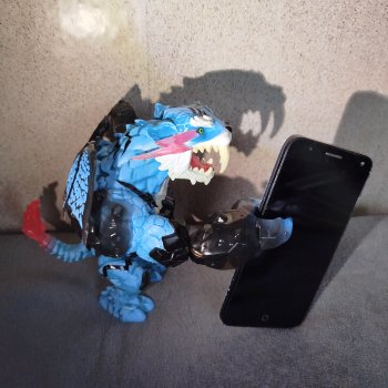 Чëрное зеркало (Махох и телефон)