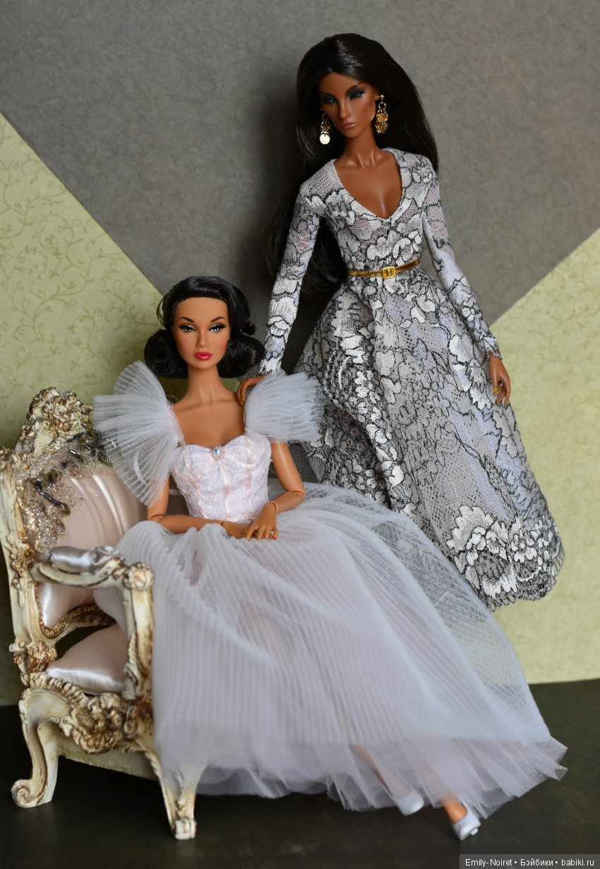 Новые платья для принцессы и королевы