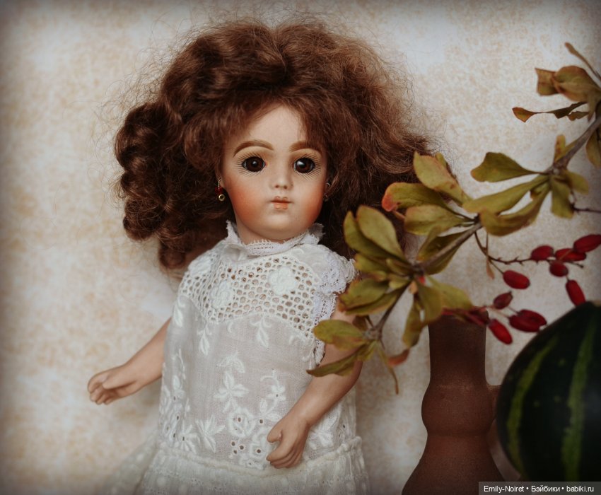 Девочки с историей — Редкие антикварные куклы и реплики: воск (фото 10)
