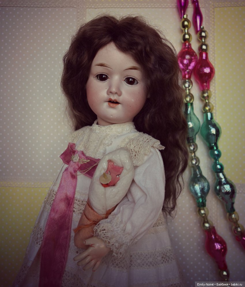 Девочки с историей — Редкие антикварные куклы и реплики: воск (фото 6)