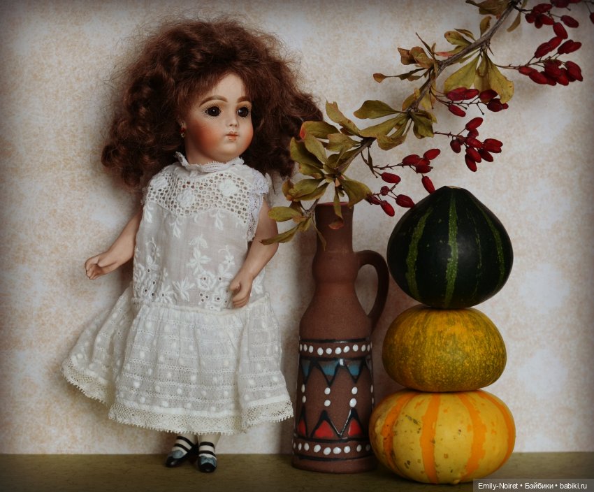 Девочки с историей — Редкие антикварные куклы и реплики: воск (фото 9)