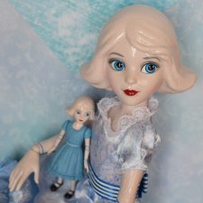 Две "фарфоровые" куколки