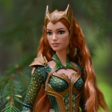 К бабушке надо ездить большой компанией