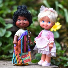 Две девочки-конфетки