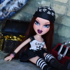 Bratz Treasures! Roxxi
