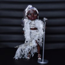 Rainbow High Vision Divas Ayesha Sterling