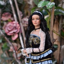 Подснежники и неживые розы