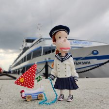 Красотка морячка