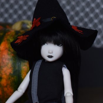 Странная Эмили и тыква