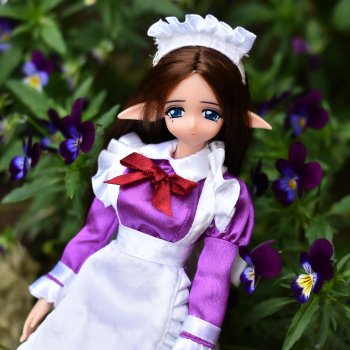 Портреты кукол с цветами