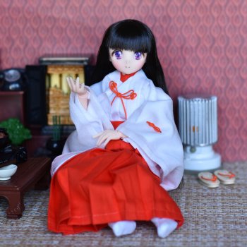 Azone Sakura Sakashita
