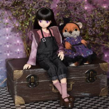 Девочка и лисичка