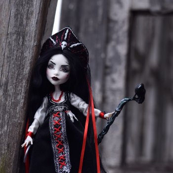 Нрав холод и суров у Девы Морены...