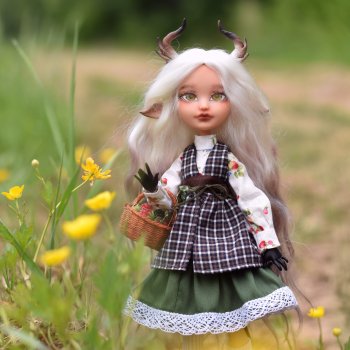 Козочка в лесу