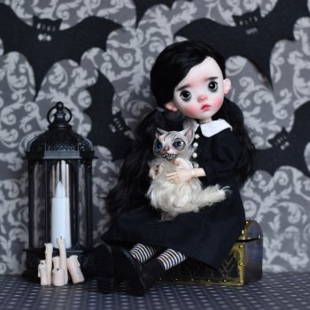 Еще одна из рода Аддамс