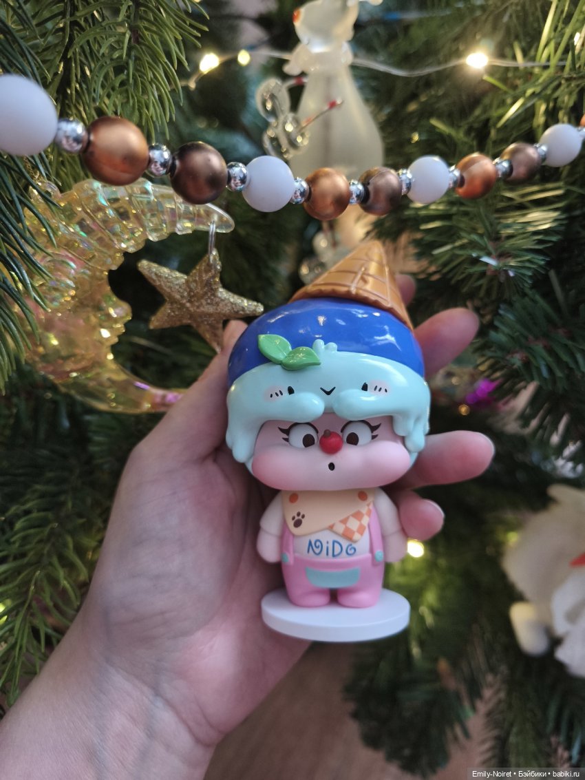 Что принес Дед Мороз — Коллекции игровых кукол (Playline): фото полок (фото 10)