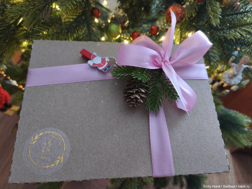 Что принес Дед Мороз — Коллекции игровых кукол (Playline): фото полок (фото 3)