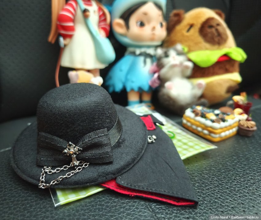 Подарки на День Рождения — Коллекции игровых кукол (Playline): фото полок (фото 5)