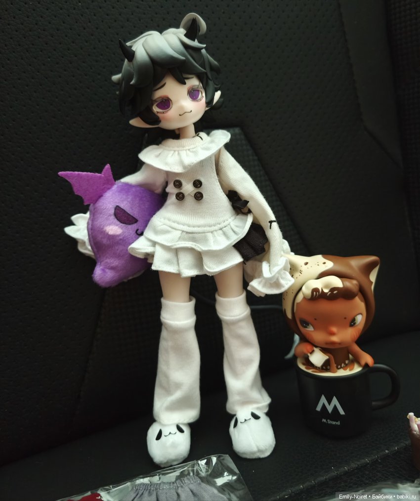 Подарки на День Рождения — Коллекции игровых кукол (Playline): фото полок (фото 9)